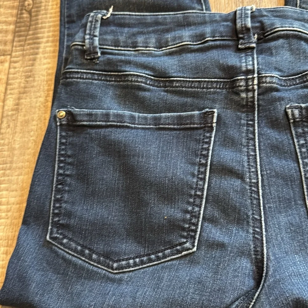 Maurices Blue Skinny Jeans with Classic Indigo Wash-size 6 - Picture 4 of 10